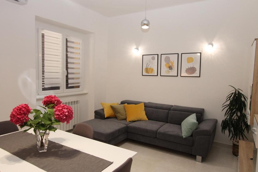 L Apartment Rasa Экстерьер фото