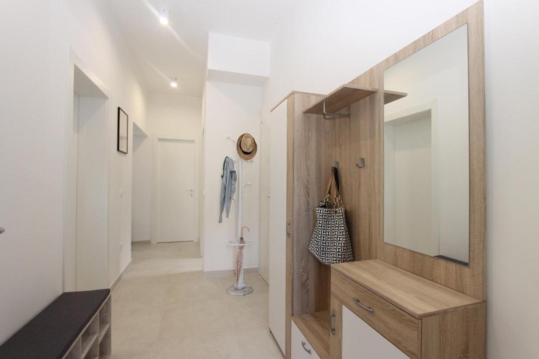 L Apartment Rasa Экстерьер фото